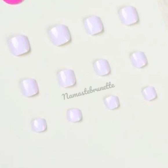 2/$16 Boho Leaf Press On Toenails - Picture 9 of 16